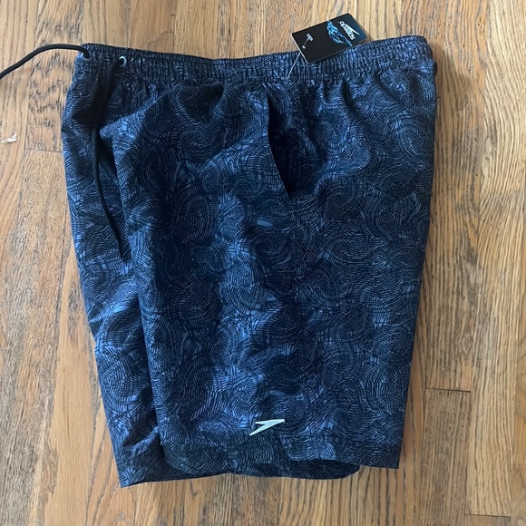 Speedo swim trunks - Picture 7 of 11